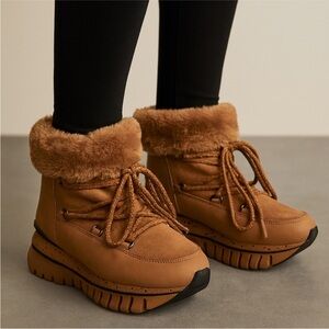 Cozy Brown Fur-Lined Winter Boots